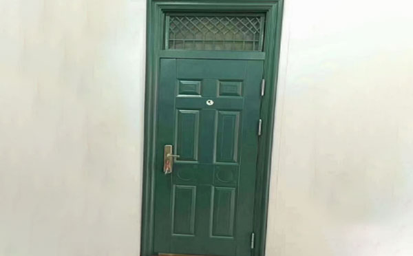 合阳学校教室门 合阳学校教室门