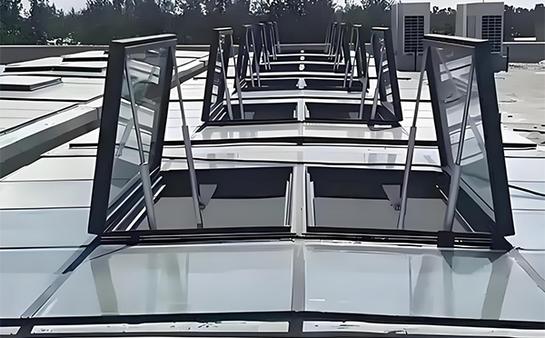 合阳兰州合阳排烟窗选型安装与维护实用指南